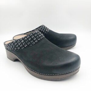 DANSKO Bev Slip On Black Leather Mules Casual Minimalist Womens 11